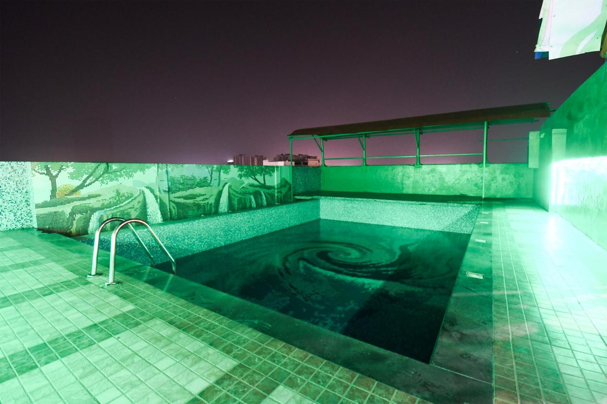 Hotel O Blue Royal Bhubaneswar Exteriör bild