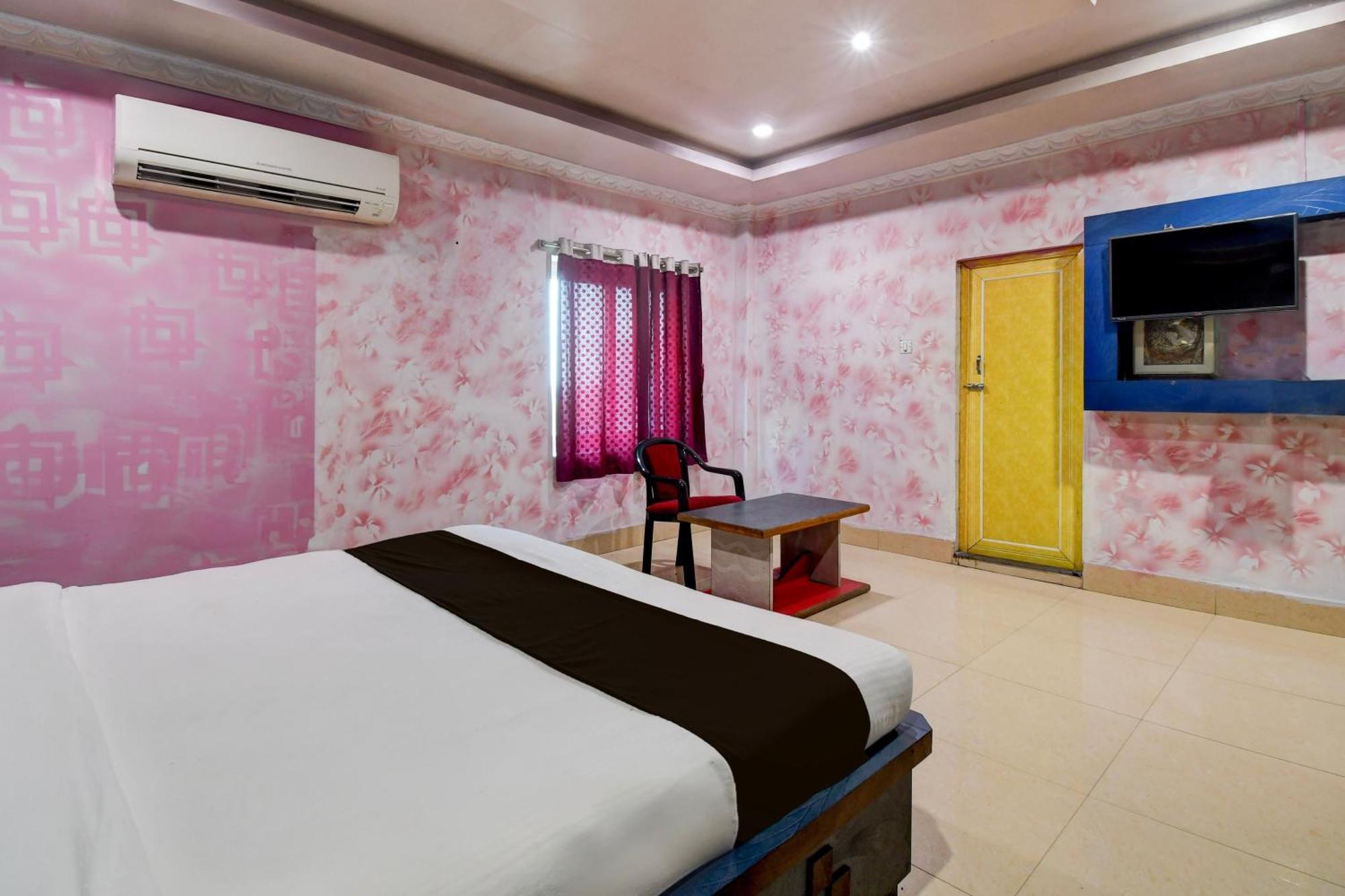 Hotel O Blue Royal Bhubaneswar Exteriör bild