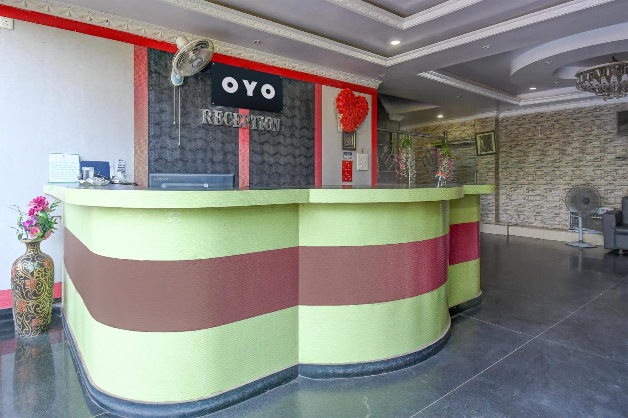 Hotel O Blue Royal Bhubaneswar Exteriör bild